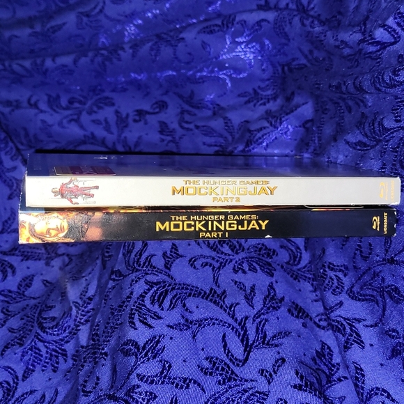 The Hunger Games: Mockingjay Part I & II DVD + Blu-ray Sets [Widescreen] - Picture 16 of 16